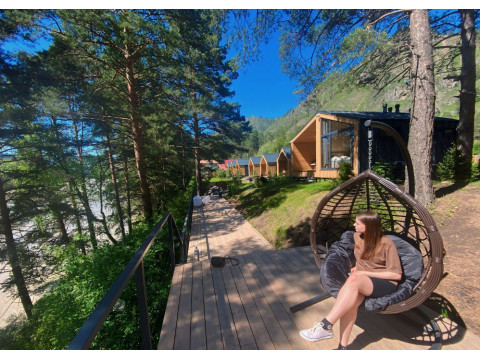 Монтажная компания БУРАН установила 10 кондиционеров Loriot в Республике Алтай, на турбазе 