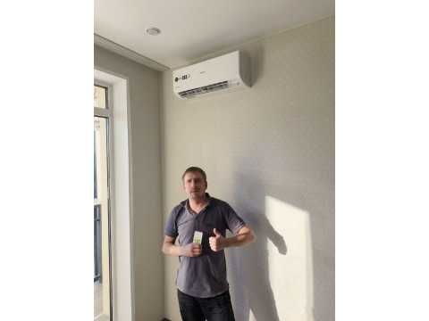 Установка кондиционера в квартире пенсионерки: опыт Галины в Новосибирске