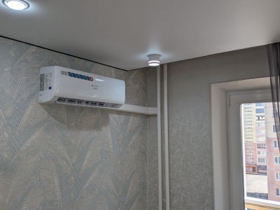 Как Вадим из Томска выбрал идеальный кондиционер Loriot LAC-09TA NEON и подготовился к лету с помощью команды монтажников