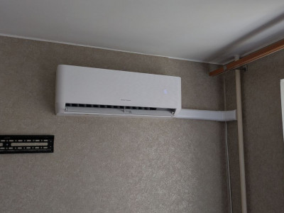 Установка кондиционера Royal Thermo Diamond 9 в зале по адресу Ново-Станционный, 26 — комфорт и тишина для всей семьи