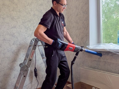 Лариса из Томска установила сплит-систему BREEON BRC-07TPI в последний дождливый день мая — и теперь встречает жару с комфортом