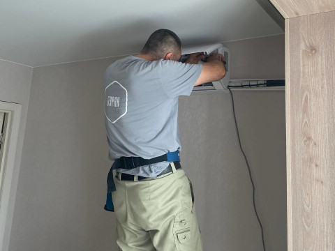 Установка кондиционера Loriot Prestigè LAC-07AH в Барнауле: доступное решение для комфортного лета