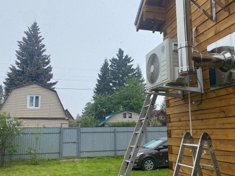 Как Алексей превратил летний дом в комфортную зону с помощью кондиционеров Loriot Premier и команды «Буран»