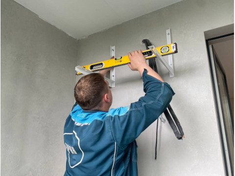 Установка кондиционера с довеской и дренажом в режиме "тепло" на Гаранина, Новосибирск