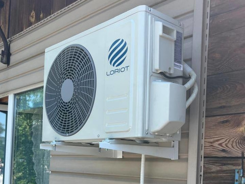 Установка кондиционера Loriot Diamond LAC-09MD в Бийске на улице Горького, 201 — быстрый монтаж за 1 день