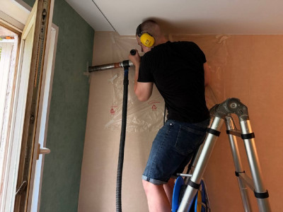 Установка кондиционера BREEON BRC-07TPI в спальне клиентки Юлии — комфорт без шума от компании «Буран»