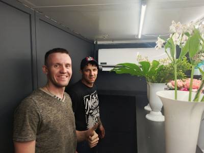 Установка холодильной сплит-системы Belluna S232W в цветочный магазин в Березовском — кейс клиента Никиты